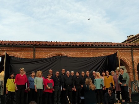 Coro a Piazza Litisetto