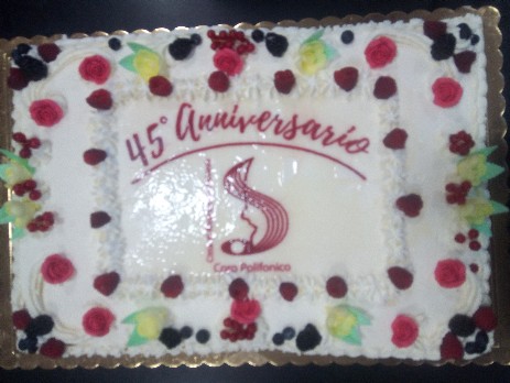 torta del 45° anniversario del coro
